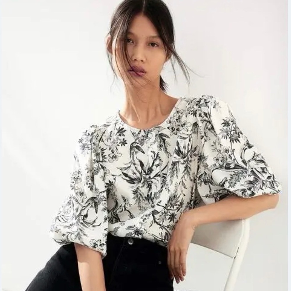H&M Linen Blend Toile Floral Puff Sleeve Blouse White Black Small Cottagecore